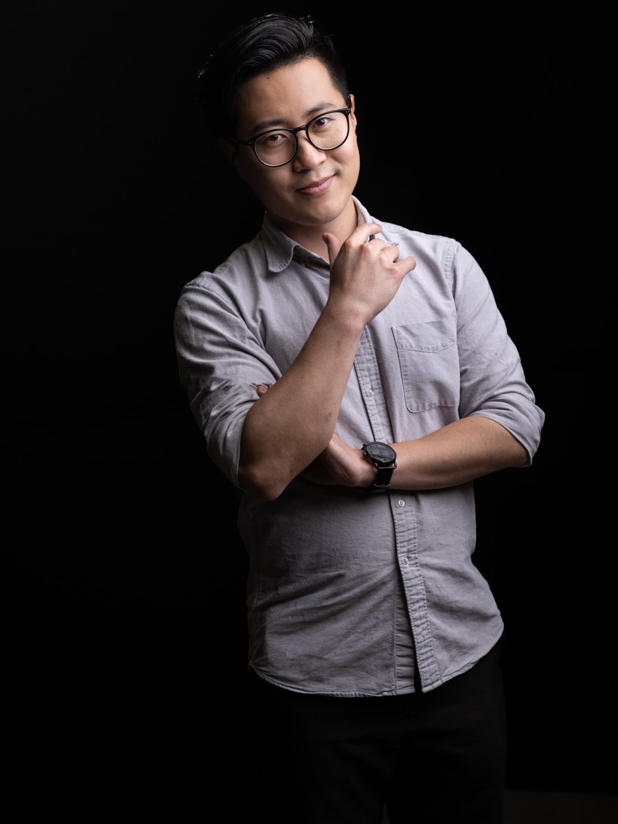 Portrait of conductor Ke-Yuan Hsin